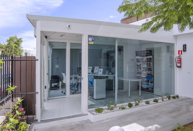 Imagen de los interiores del Apartamentos Vista Bonita Gay and Lesbian Only Resort. Foto 12