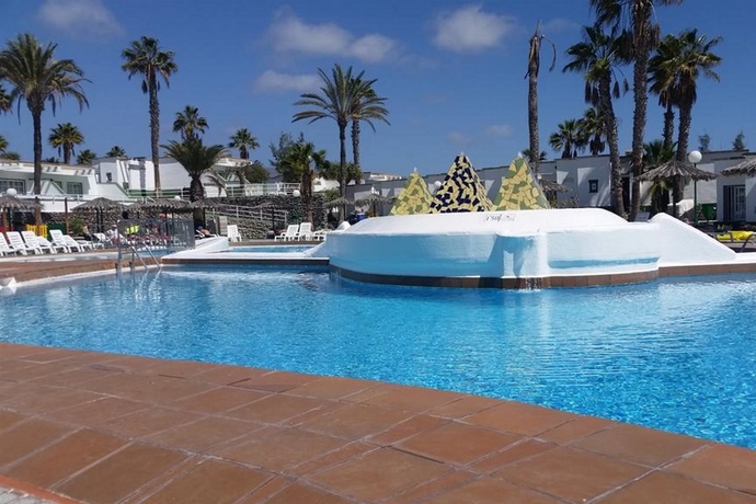 Imagen general del Apartamentos Vista Oasis. Foto 4