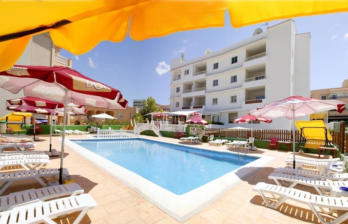 Imagen general del Apartamentos Vista al Puerto. Foto 10