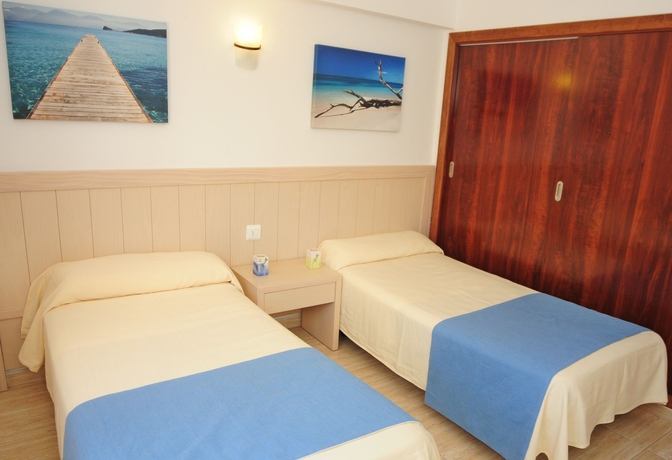 Imagen de la habitación del Apartamentos Vistamar I - Mc Ibiza. Foto 5