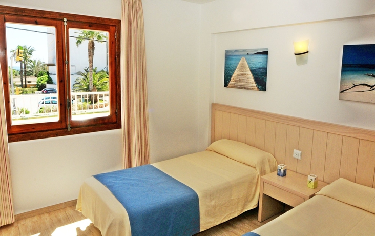 Imagen de la habitación del Apartamentos Vistamar I - Mc Ibiza. Foto 6