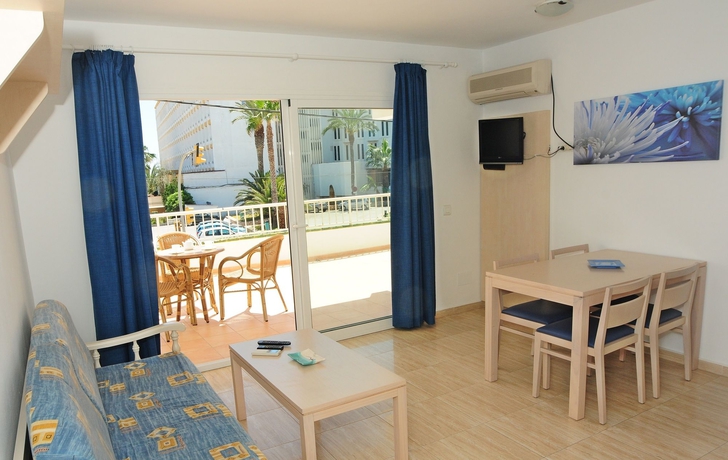 Imagen de los interiores del Apartamentos Vistamar I - Mc Ibiza. Foto 16