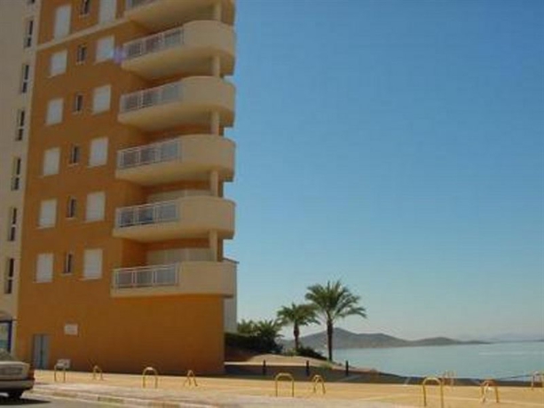 Imagen general del Apartamentos Vistamar, La Manga del Mar Menor. Foto 3