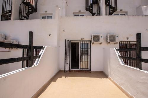 Imagen de los exteriores del Apartamentos Vistamojacar. Foto 17