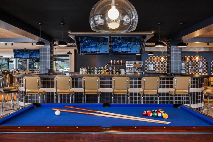 Imagen del bar/restaurante del Apartamentos Viva Eden Lago. Foto 2