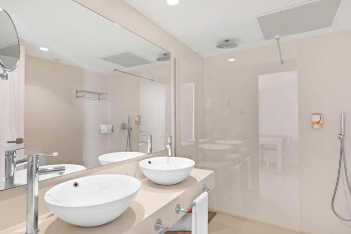 Imagen de la habitación del Apartamentos Viva Eden Lago. Foto 5