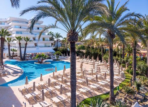 Imagen de la piscina del Apartamentos Viva Eden Lago. Foto 19