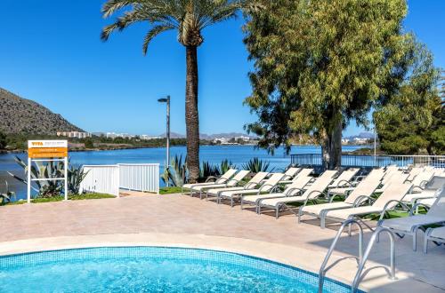 Imagen de la piscina del Apartamentos Viva Eden Lago. Foto 20