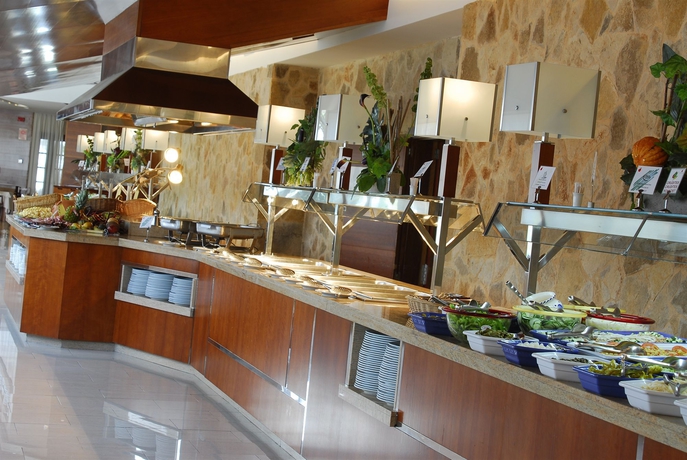 Imagen del bar/restaurante del Apartamentos Viva Eden Lago. Foto 6