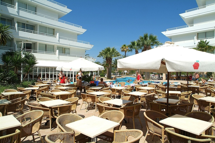 Imagen del bar/restaurante del Apartamentos Viva Eden Lago. Foto 7