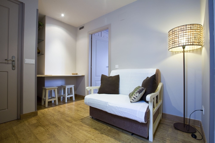 Imagen de los interiores del Apartamentos Viviendas Turísticas Palacio Real. Foto 12