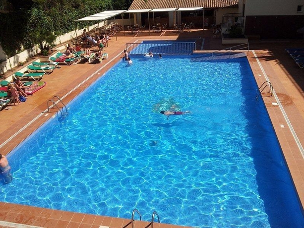 Imagen general del Apartamentos Waikiki. Foto 4