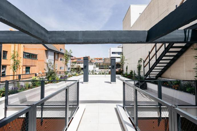 Imagen de los exteriores del Apartamentos Welcomer Bernab&eacute;u. Foto 17