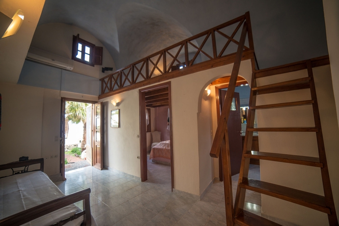 Imagen de los interiores del Apartamentos White Cave Villas. Foto 15