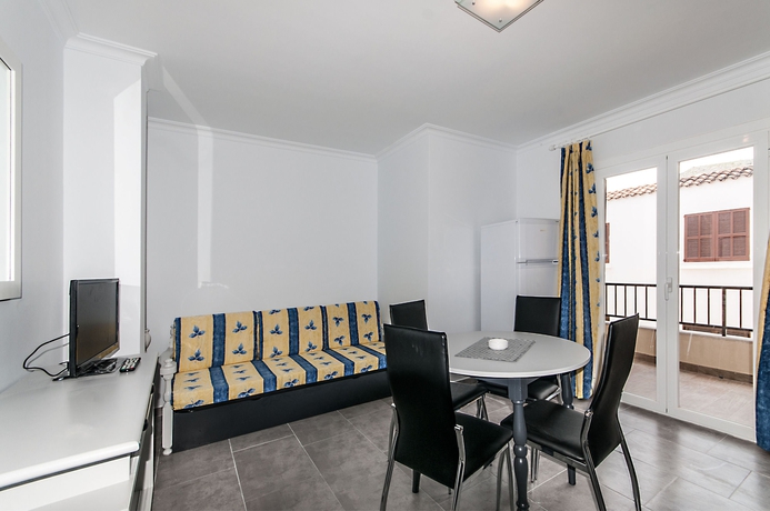 Imagen de los interiores del Apartamentos YourHouse Acapulco. Foto 14