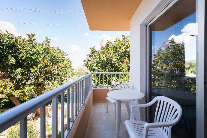 Imagen de la habitación del Apartamentos ZODIAC, Bahia San Antonio. Foto 6