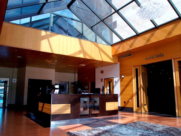 Imagen de los interiores del Apartamentos Zenit Hall 88 Studios. Foto 9