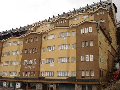 Imagen general del Apartamentos Zona Media. Foto 9