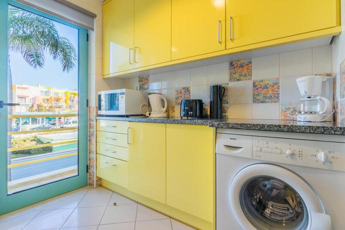 Imagen de los interiores del Apartamentos da Orada by Garvetur. Foto 9