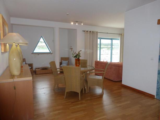 Imagen de los interiores del Apartamentos da Orada by Garvetur. Foto 13