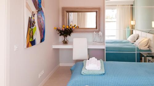 Imagen de la habitación del Apartamentos happy apartments tenerife – apartment glamour - island village. Foto 5
