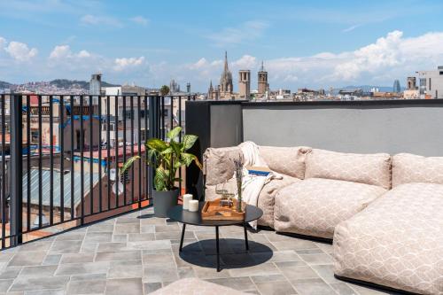Imagen de los exteriores del Apartamentos master La Rambla. Foto 16