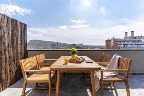 Imagen de los exteriores del Apartamentos master La Rambla. Foto 17