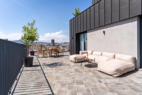 Imagen de los exteriores del Apartamentos master La Rambla. Foto 18