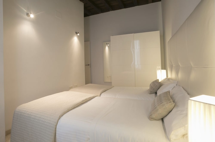 Imagen de la habitación del Apartamentos tuGuest Elvira Suite. Foto 9