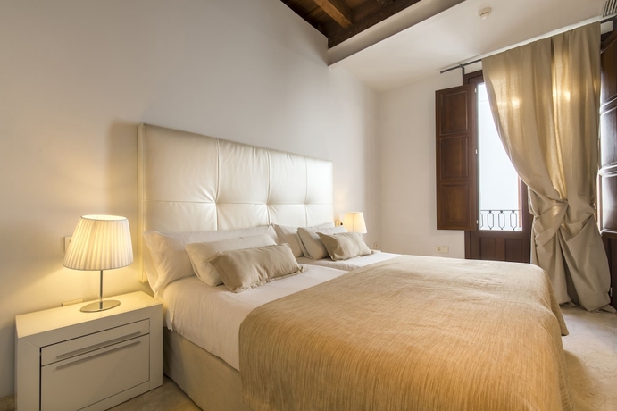 Imagen de la habitación del Apartamentos tuGuest Elvira Suite. Foto 14