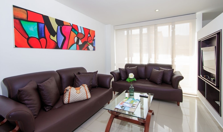 Imagen de la habitación del Aparthotel 122 Plaza. Foto 14