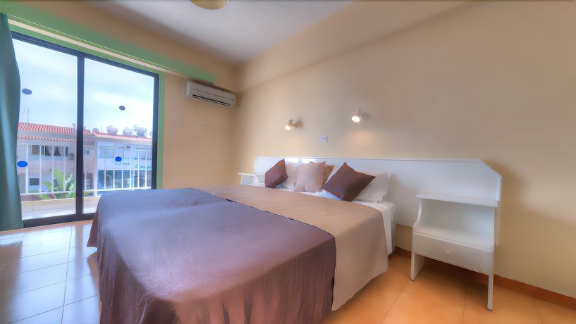 Imagen de la habitación del Aparthotel A. Maos. Foto 12