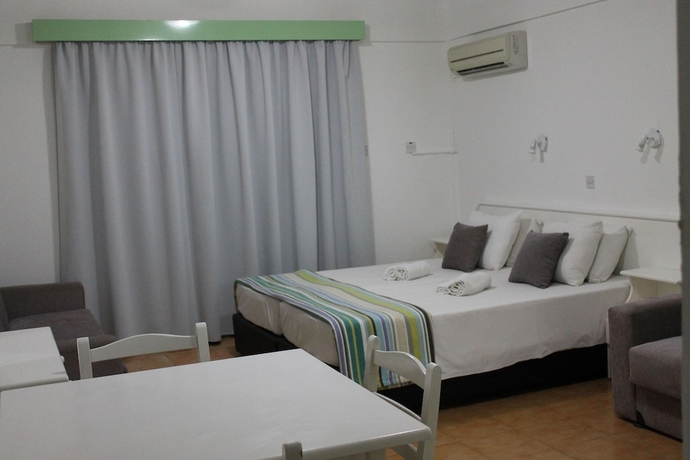 Imagen de la habitación del Aparthotel A. Maos. Foto 13