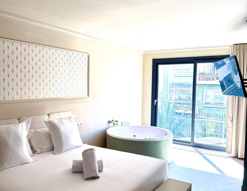 Imagen general del Aparthotel AT Boutique Alma. Foto 1