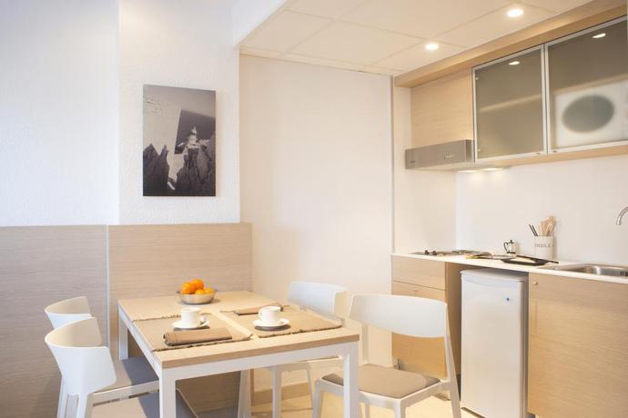 Imagen de la habitación del Aparthotel Acualandia. Foto 15