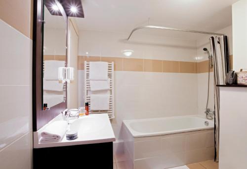 Imagen general del Aparthotel Adagio Access Marseille Saint Charles. Foto 2