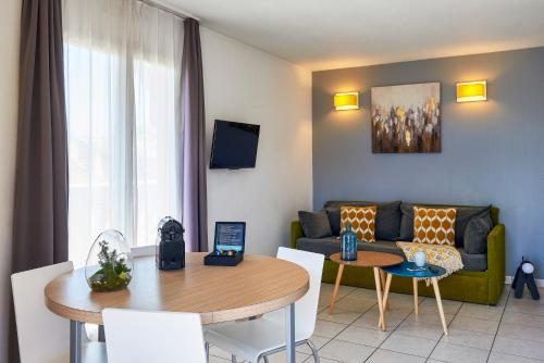 Imagen de la habitación del Aparthotel Adagio Access Nice Magnan. Foto 15