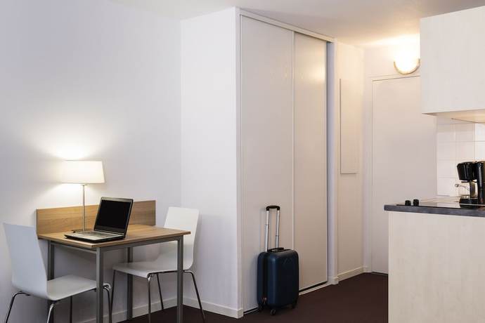 Imagen de la habitación del Aparthotel Adagio Access Paris Clamart. Foto 13