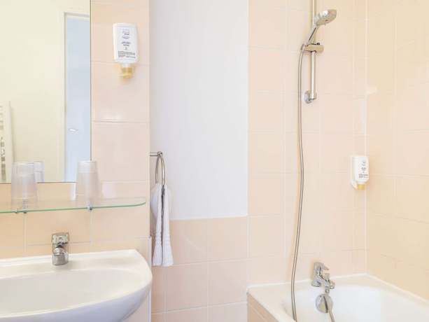 Imagen de la habitación del Aparthotel Adagio Access Paris Philippe Auguste. Foto 14