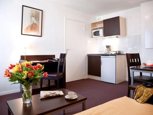 Imagen de la habitación del Aparthotel Adagio Access Paris Saint Denis Pleyel. Foto 13
