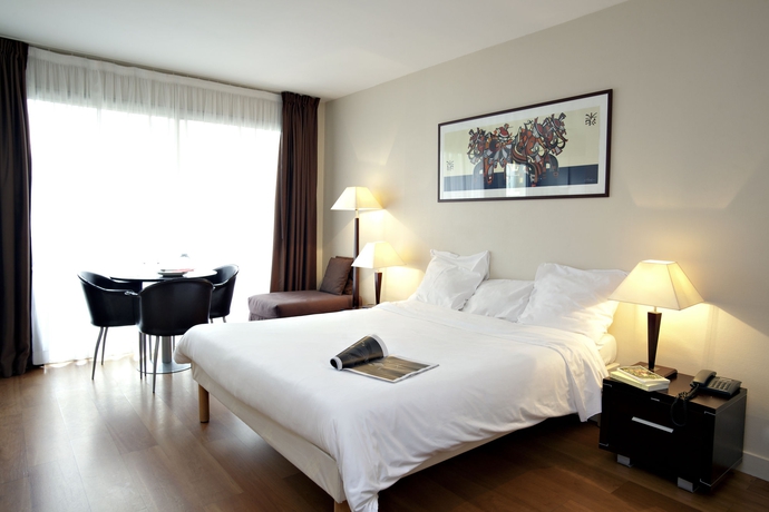 Imagen de la habitación del Aparthotel Adagio Access Paris Tour Eiffel Saint Charles. Foto 5