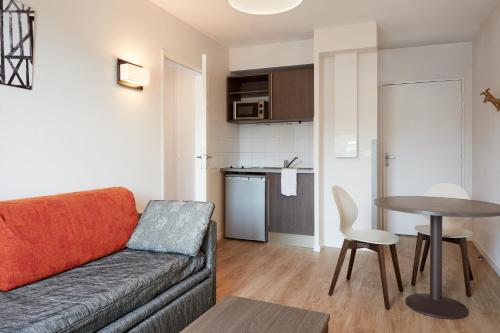 Imagen de la habitación del Aparthotel Adagio Access Poitiers. Foto 15