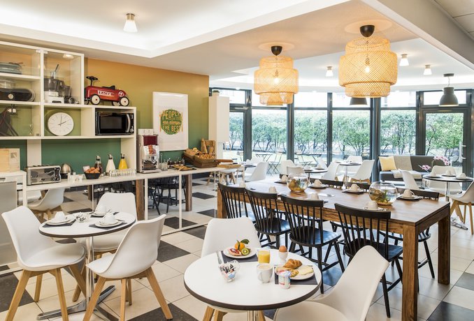 Imagen del bar/restaurante del Aparthotel Adagio Access Vanves Porte De Ch&acirc;tillon. Foto 4
