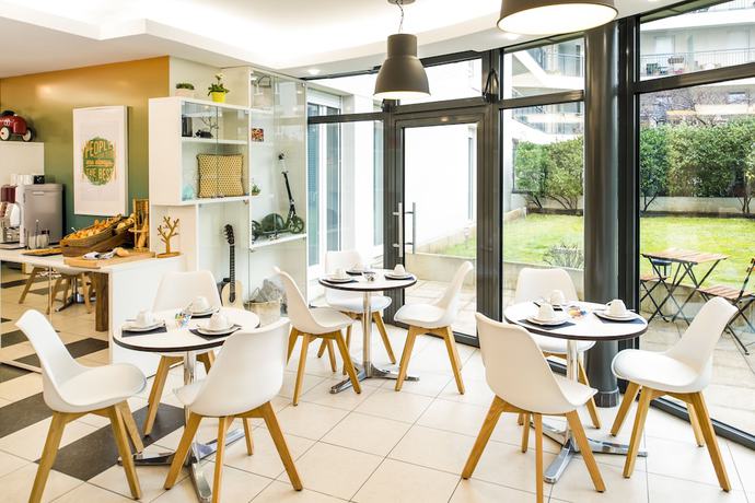 Imagen del bar/restaurante del Aparthotel Adagio Access Vanves Porte De Ch&acirc;tillon. Foto 6
