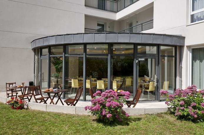 Imagen de los exteriores del Aparthotel Adagio Access Vanves Porte De Ch&acirc;tillon. Foto 14