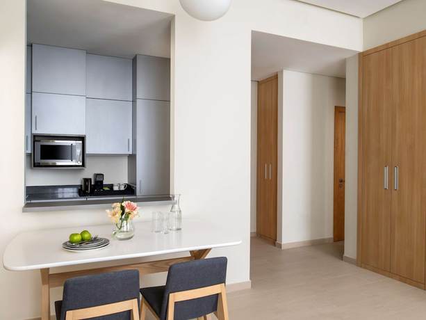 Imagen de la habitación del Aparthotel Adagio Doha. Foto 8