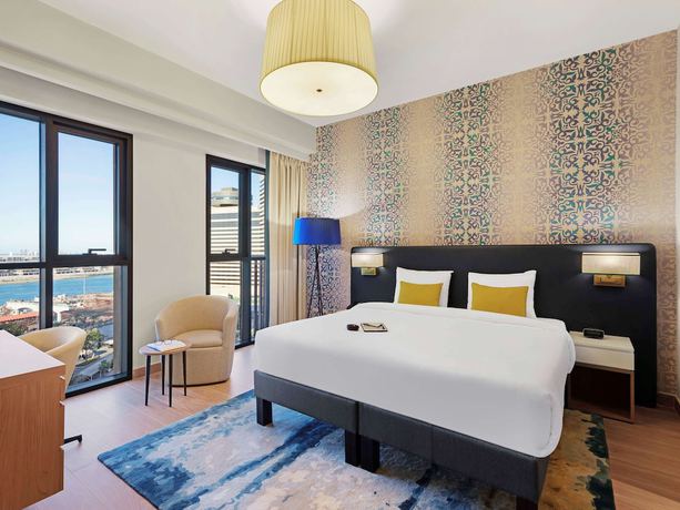 Imagen de la habitación del Aparthotel Adagio Dubai Deira. Foto 10