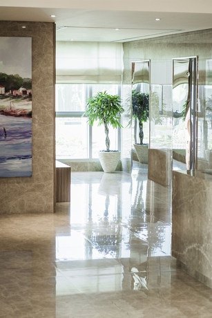 Imagen de los interiores del Aparthotel Adagio Fujairah. Foto 14