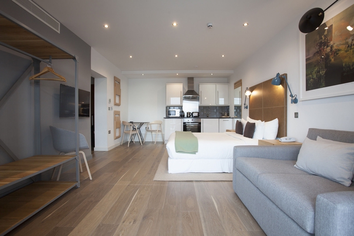 Imagen de la habitación del Aparthotel Adagio London Brentford. Foto 7