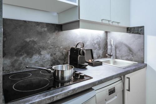 Imagen de la habitación del Aparthotel Adagio Monaco Palais Josephine. Foto 10